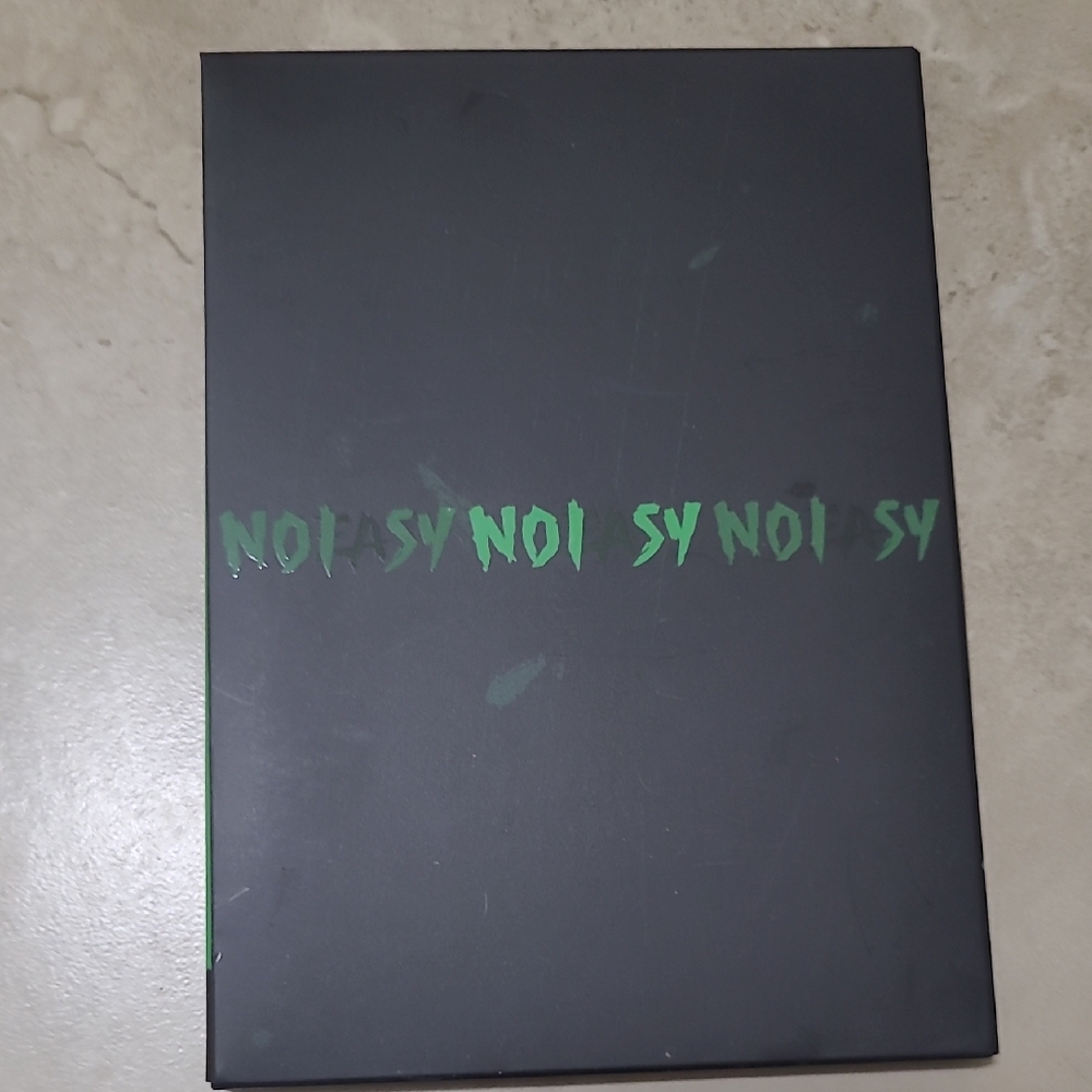 Stray Kids NoEasy Album